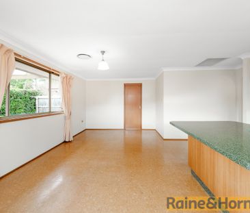 Spacious Family Home in Quakers Hill - Photo 3