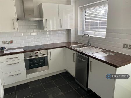 2 bedroom terraced house to rent - Photo 5