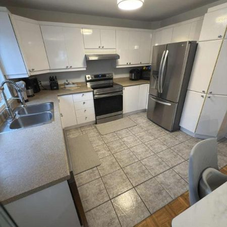 Condo spacieux sur deux étages - Photo 3