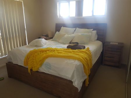 10 Freeman Street, Avoca QLD 4670 - House For Rent | Domain - Photo 2