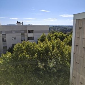 Location Appartement à ROUSSILLON - Photo 4