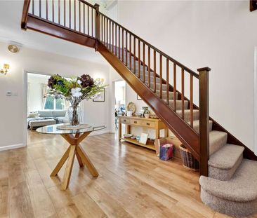 An exceptional detached family house with a double garage near the ... - Photo 5