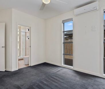 1/89 Wyong Street, Keilor East VIC 3033 - Photo 3