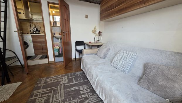 Two-room apartment for rent in Cluj-Napoca, located in the historic center, approximately 10 minutes from the University of Medicine and Pharmacy. - Fotografie 1