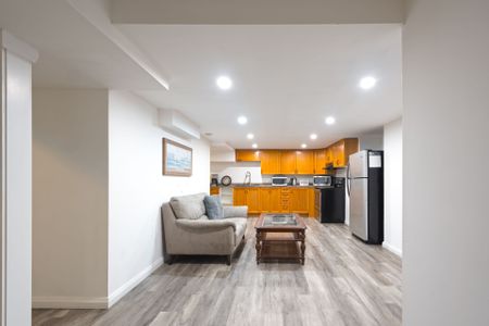 For Lease - 66 Fern Valley Crescent Unit# BMST, Richmond Hill, Ontario - Photo 4