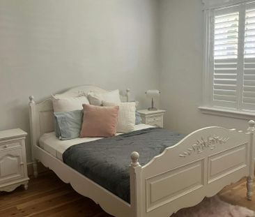 Neat Little Home! - Photo 3