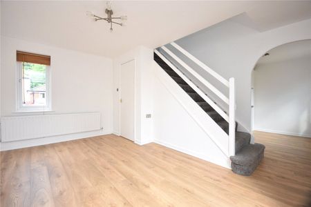 8, High Bank Close, Leeds, West Yorkshire, LS15 9DB - Photo 2