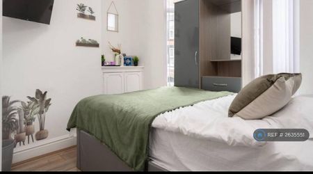 5 bedroom terraced house to rent - Photo 4