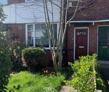 3 bedroom terraced house to rent - Photo 4