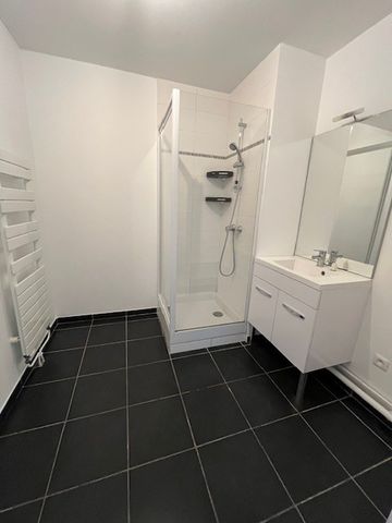 Location Appartement 3 pièces 69m² MARCQ EN BAROEUL 59700 - Photo 5