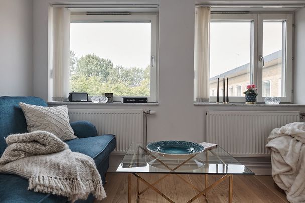 Valborgsmässovägen, Hägersten - Photo 1