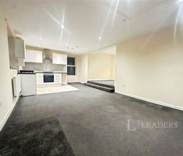 2 bedroom apartment to rent Shenfield Road, Brentwood, Essex, CM15 - Photo 2