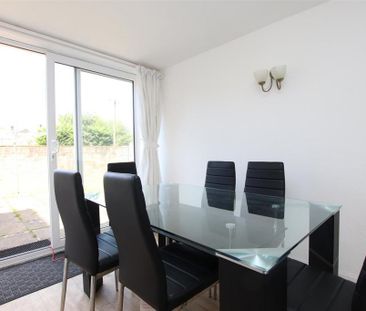 5 bedroom house to rent - Photo 2