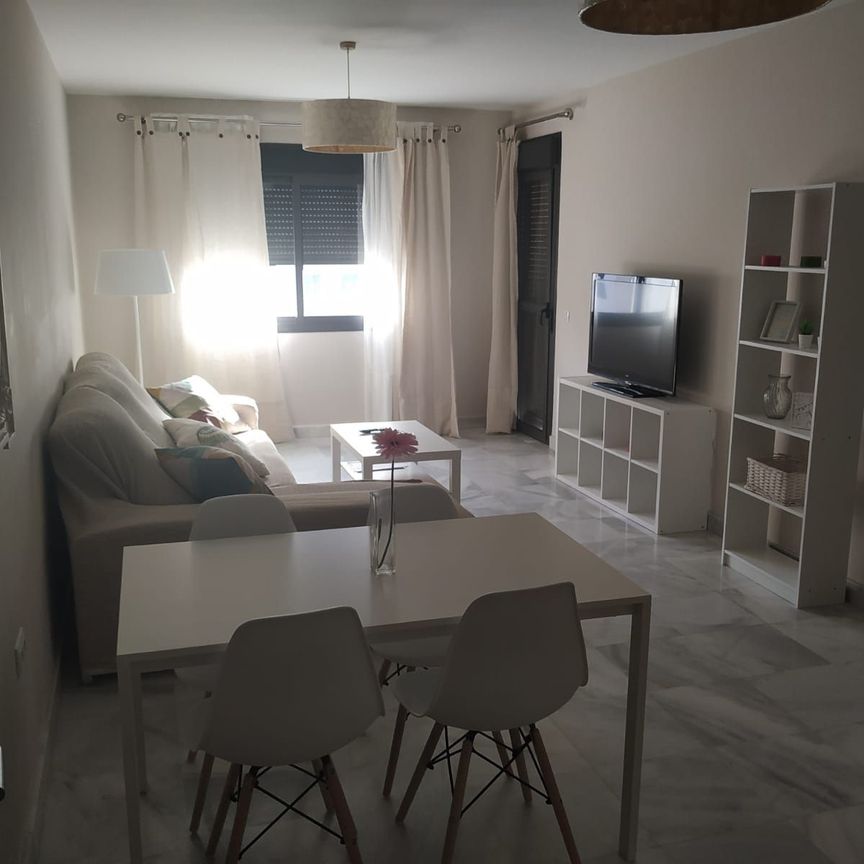 Piso de alquiler en Calle Susana Marcos, 8, La Reconquista - El Rosario - Photo 1