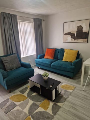1 bedroom flat to rent - Photo 2