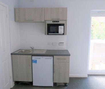 Studio to rent - Photo 5