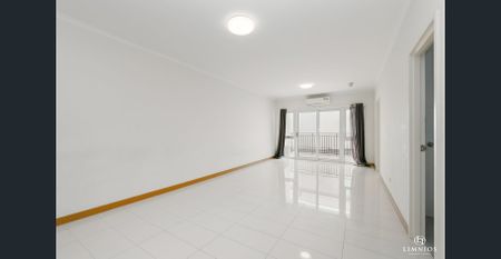 Modern City Living in the Heart of Perth CBD - Photo 2