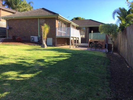 2 Tiki Court, Wheelers Hill - Photo 5