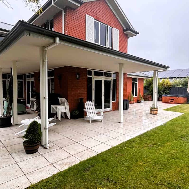 Excellent Location - Photo 2