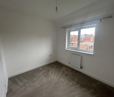 4 bedroom detached house to rent - Photo 5