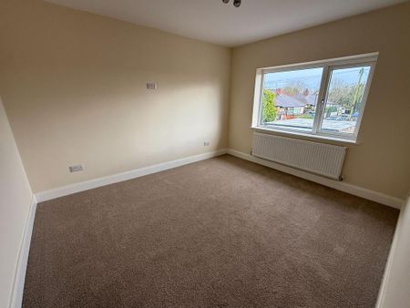 3 bedroom semi-detached house to rent - Photo 5
