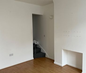 2 Bed Terraced House, Oakwood Avenue, CR4 - Photo 5