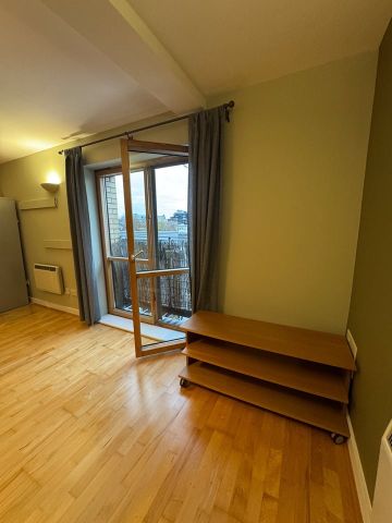 2 Bed Flat, High Street, M4 - Photo 4