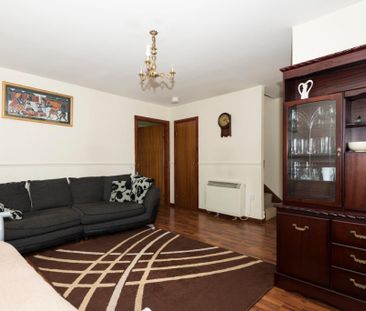 4 bedroom semi-detached house to rent - Photo 1