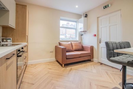 1 bedroom flat to rent - Photo 2