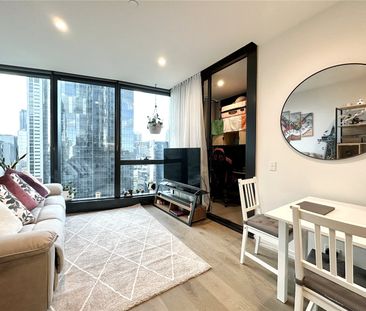 2201/70 Southbank Boulevard - Photo 1