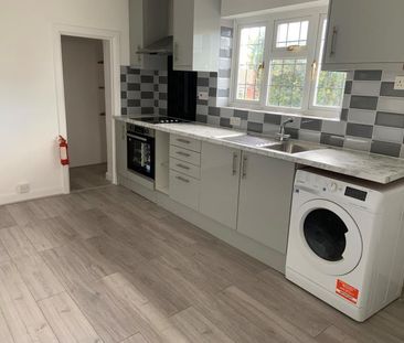 Madrid Road, Guildford, GU2 - Photo 4