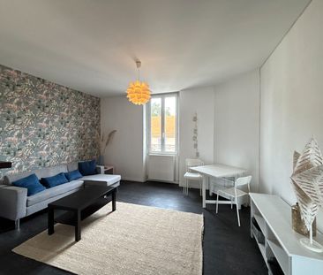 Location Appartement 3 pièces 67m² - Photo 3