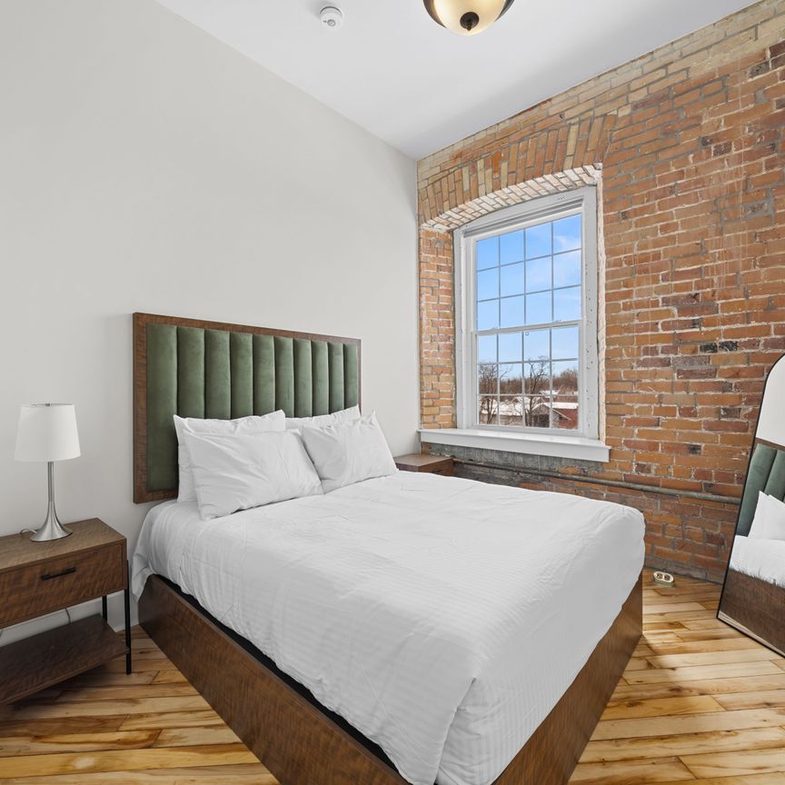 For Lease - 150 Mill Street Unit# 205, Carleton Place, Ontario - Photo 1