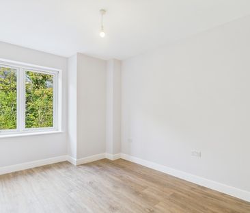 London Road, Camberley - 1 bedroomProperty for lettings - Seymours - Photo 2