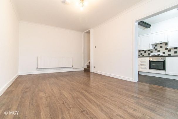 2 bedroom terraced house to rent - Photo 1