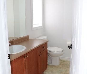 For Lease - 1450 Bishops Gate Unit# 102, Oakville, Ontario - Photo 3