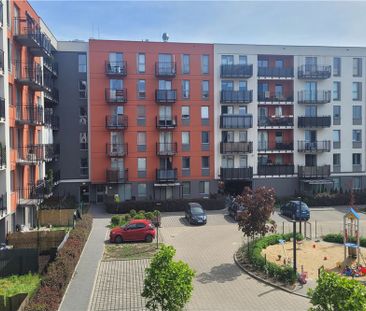 Mieszkanie z parkingiem na ogrodzonym osiedlu - Zdjęcie 4