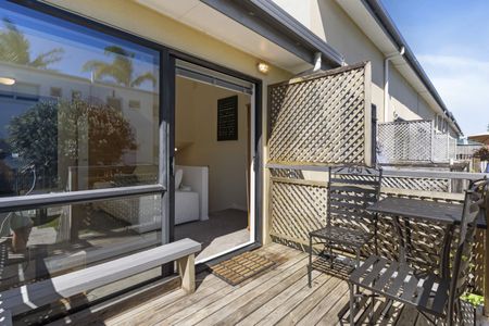 Furnished Townhouse - Secure Gated Community - Photo 5