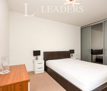 1 bedroom apartment to rent Nankeville Court, Guildford Road, Wokin... - Photo 5
