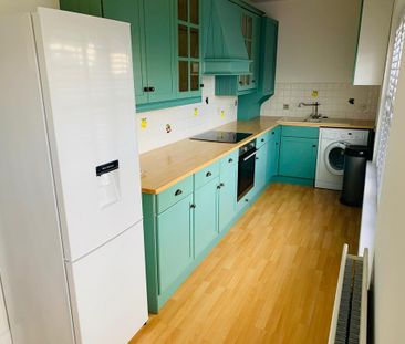 2 bedroom flat to rent - Photo 5