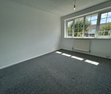 3 bedroom semi-detached house to rent - Photo 6