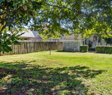 Charming Coastal Cottage in Prime Margate Location - Photo 6