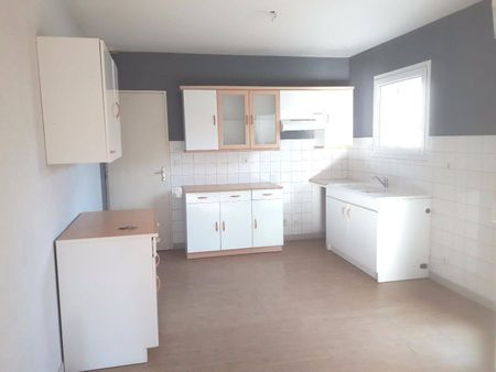 Location maison 4 pièces 76 m² à Rochefort-Samson (26300) 6 - Photo 2