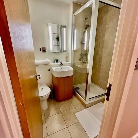 2 Bed Flat, Folgate Street, E1 - Photo 1