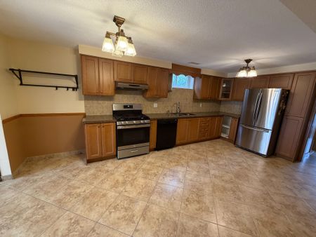 For Lease - 71 Hickorynut Drive Unit# Lower, Toronto, Ontario - Photo 2