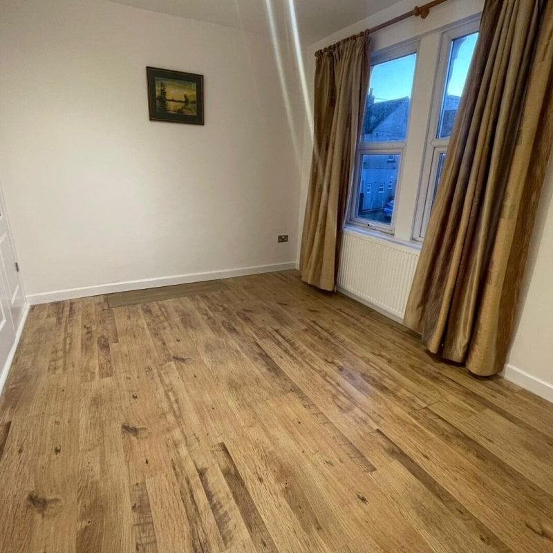 Wells Street, SWINDON - Photo 1