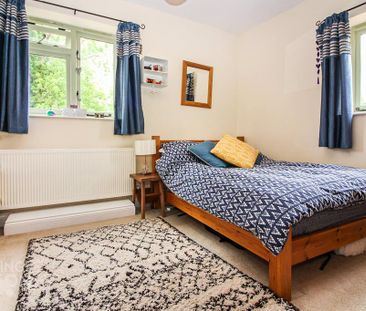 4 bedroom detached house to rent - Photo 6