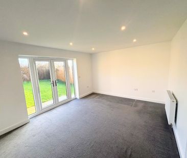 Blackthorn Way, Chesterfield, Pilsley - Photo 1