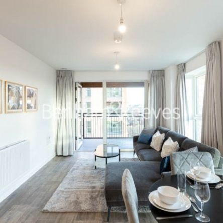 2 Bedroom flat to rent in East Acton Lane, Acton, W3 - Photo 1