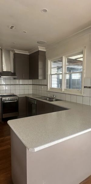 Charming 3-Bedroom Home with Spacious Living and Private Courtyard - Photo 1